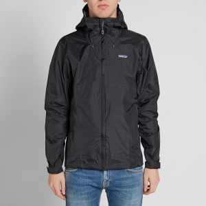 04-02-2016_patagonia_torrentshelljacket_black_jtl_m1_1